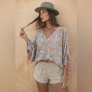 By Anthropologie Long-Sleeve Vneck Shirred Crop Blouse Shirt Floral Paisley